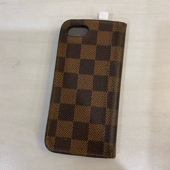 Authentic Louis Vuitton IPhone 7 case - Picture 3 of 7